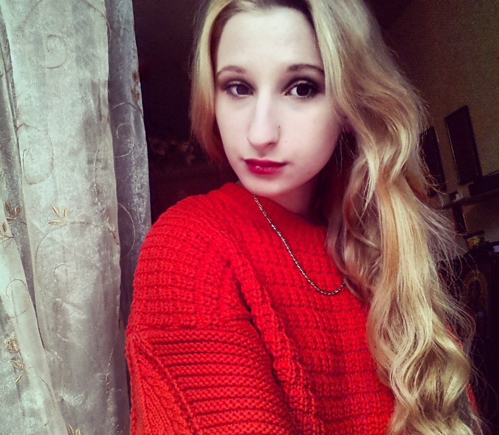 РОЗА привлекальеная девушка из Ялты цена от 3000 руб