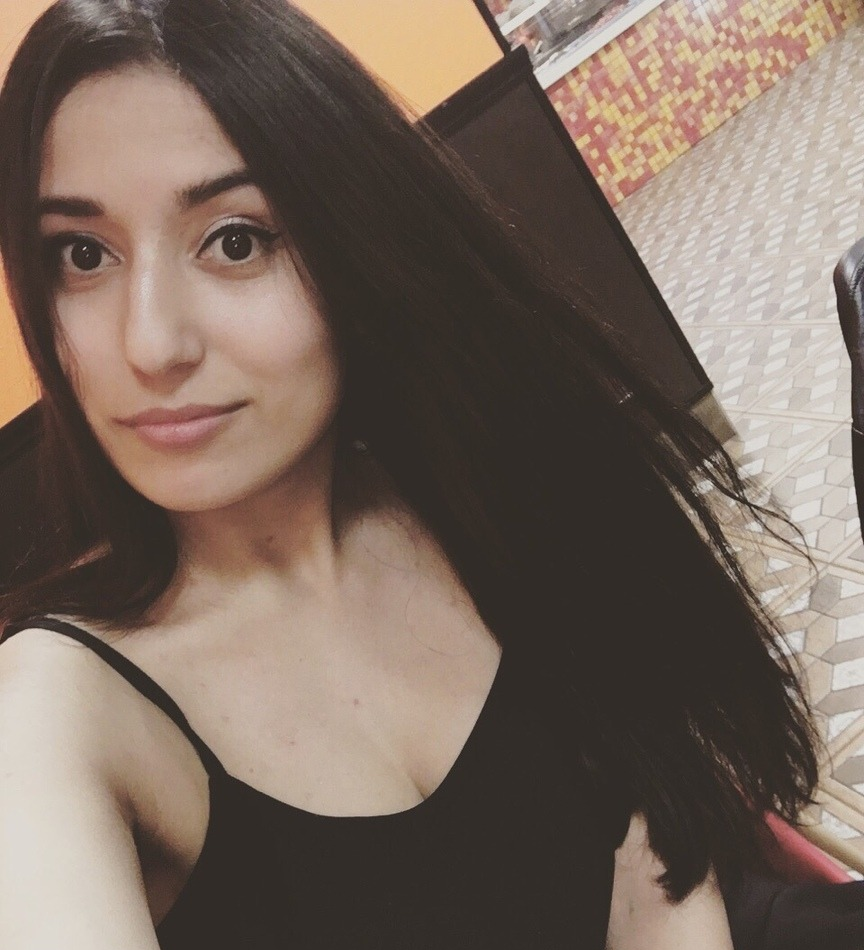 Алиса привлекальеная девушка из Ялты цена от 3500 руб