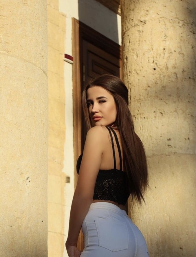 Наташа привлекальеная девушка из Ялты цена от 4000 руб