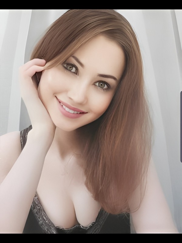 Алина привлекательная девушка из Ялты цена от 2500 руб