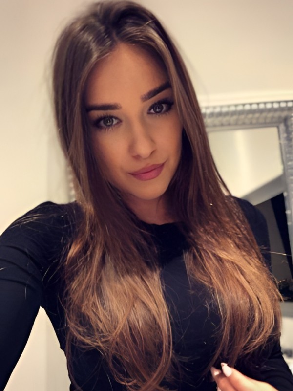 Мишель привлекательная девушка из Ялты цена от 3000 руб