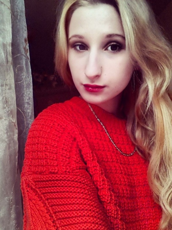 РОЗА привлекательная девушка из Ялты цена от 3000 руб