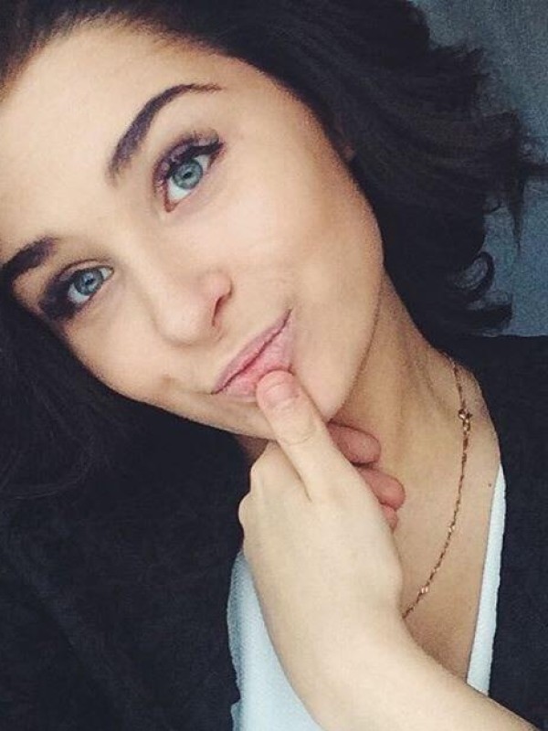 Алена привлекательная девушка из Ялты цена от 3500 руб