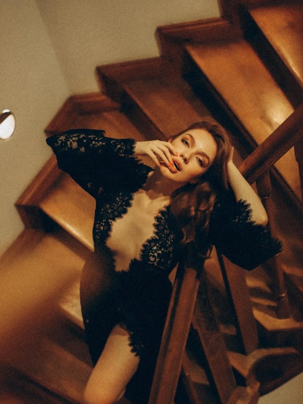 Алина привлекательная девушка из Ялты цена от 4000 руб